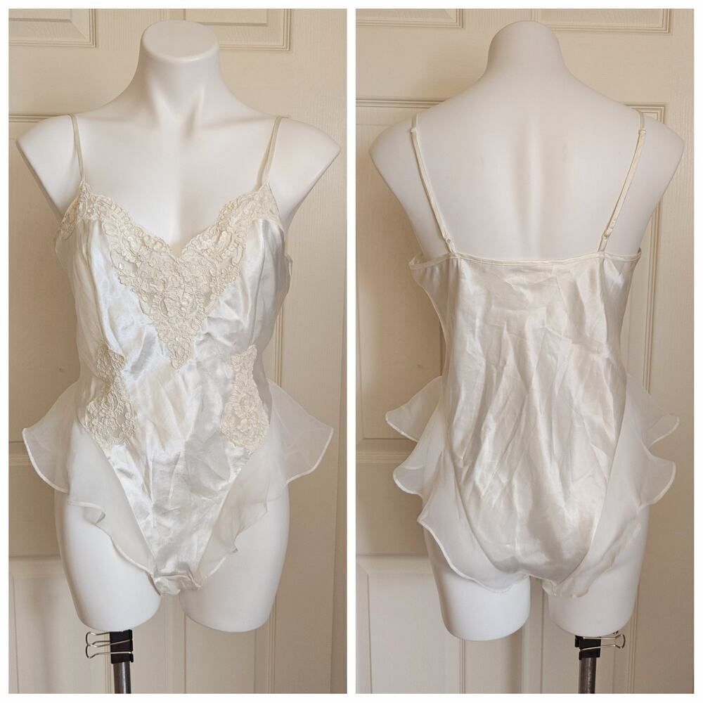 Vintage Victoria's Secret 90s embellished lace chiffon teddy sz M
